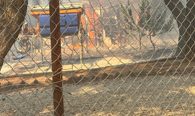 Φωτιά στην Αττική: Προληπτική εκκένωση δομής Χρόνιων Πασχόντων στα Μελίσσια