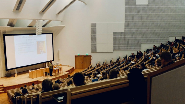 Τα εχέγγυα που προσφέρουν οι σπουδές στο εξωτερικό