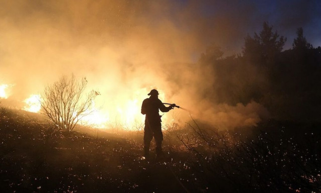 Φωτιές στην Αττική: Στο μπάνιο φέρεται να επιχείρησε να κρυφτεί η γυναίκα που βρέθηκε νεκρή