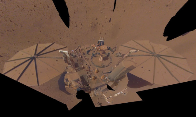 Ωκεανός μπορεί να κρύβεται κάτω από τη σκονισμένη επιφάνεια του Άρη