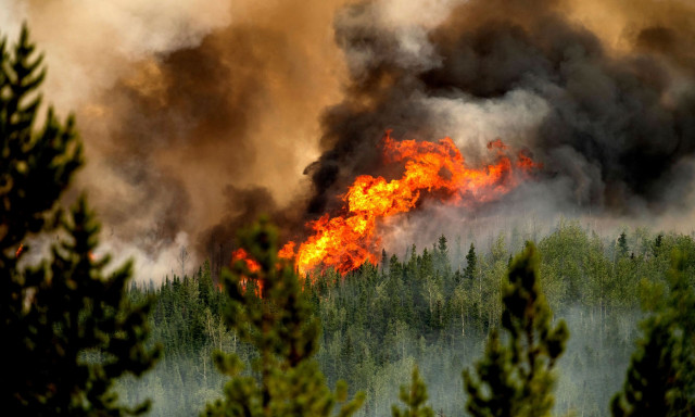 Οι πυρκαγιές του Καναδά το 2023 παρήγαγαν εκπομπές αερίων του θερμοκηπίου όσο σε μία δεκαετία