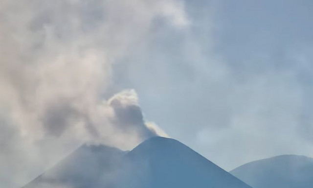 Σικελία: Νέα μεγάλη έκρηξη στο ηφαίστειο της Αίτνας - Δείτε LIVE