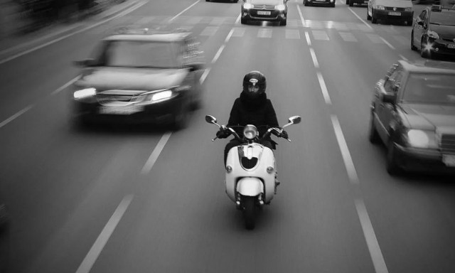 Κομοτηνή: Χειροπέδες σε ανήλικο που είχε «αδυναμία» στις μοτοσικλέτες