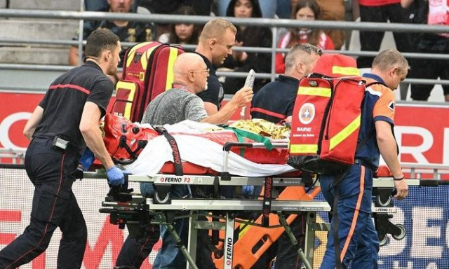 Σοκαριστικός τραυματισμός στη Γαλλία – Διακοπή μισής ώρας στο Ρεμς – Λιλ