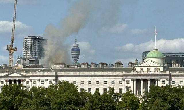Μεγάλη φωτιά στο κέντρο του Λονδίνου