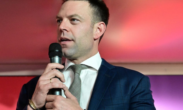 Απάντηση Κασσελάκη σχετικά με τον έρανο για γαμήλιο ταξίδι - Επίθεση κατά του πρωθυπουργού