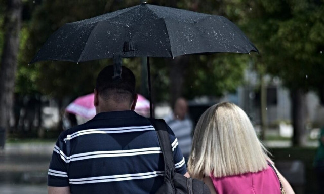 Καλοκαίρι τέλος αυτή την εβδομάδα: Έρχονται καταιγίδες και μπουρίνια σε όλη τη χώρα