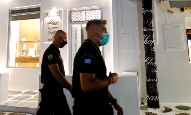 Επιχειρήσεις της ΕΛΑΣ σε Μύκονο, Ζάκυνθο και Πάρο – Δεκαοκτώ συλλήψεις