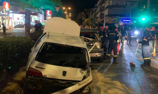 Ηλιούπολη: Καραμπόλα με πέντε αυτοκίνητα