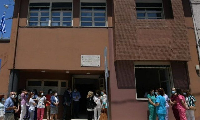 Πάτρα: Στο νοσοκομείο 15χρονος - Του έβαλε 16χρονος σκουπόξυλο στο μάτι