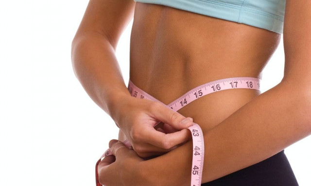 Κάψτε το λίπος με μία κίνηση: Το υλικό που πρέπει να βάζετε κάθε πρωί στον καφέ για άμεσο αδυνάτισμα