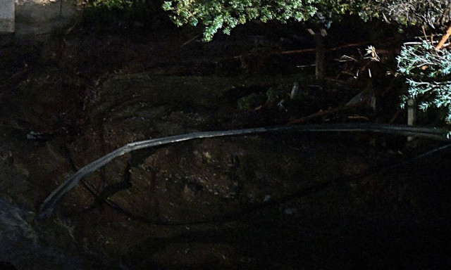 Σαρώνει την Κεντρική Ελλάδα η κακοκαιρία: Προβλήματα σε Λάρισα, Τρίκαλα, Βόλο - Αύριο στην Αττική