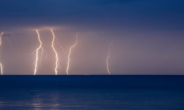 O χάρτης των καταιγίδων σε όλη τη χώρα - Πού θα χτυπήσουν κεραυνοί και χαλάζι σε λίγες ώρες