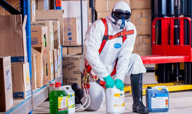 Προεδρικό διάταγμα προστατεύει τους εργαζόμενους από επιβλαβείς χημικές ουσίες στην εργασία