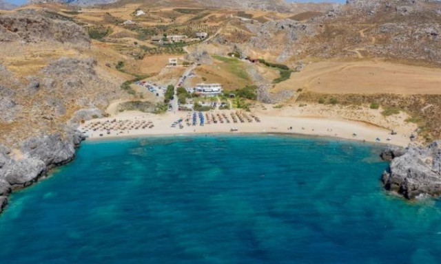 Η άγνωστη παραλία κοντά στο Ρέθυμνο με τον εντυπωσιακό βυθό!