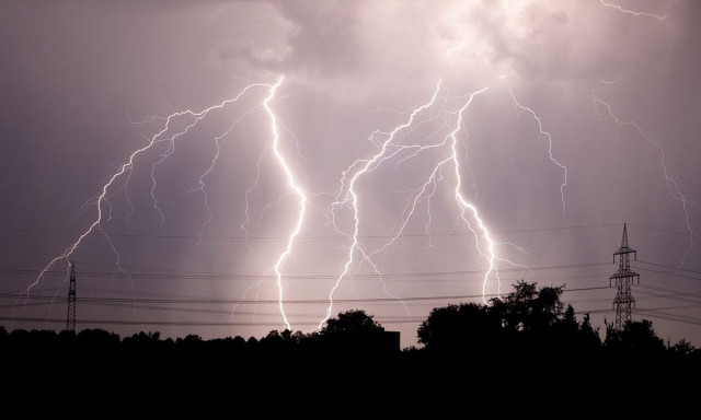 Καιρός: Πολλά προβλήματα έφερε η αυγουστιάτικη κακοκαιρία – Πότε θα επιστρέψει το… καλοκαίρι