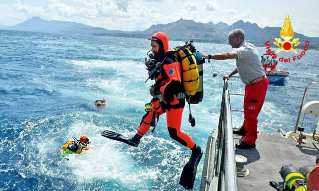 Ανατροπή με το ναυάγιο της Σικελίας: Τι βρήκαν οι δύτες στον βυθό - Άθικτο το κατάρτι!