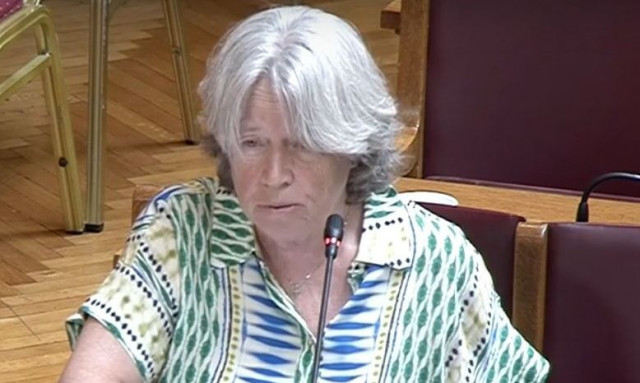 ΣΥΡΙΖΑ: «Όταν επιστρέψει η Αθηνά Λινού από τις ΗΠΑ θα δώσει εξηγήσεις στον πρόεδρο»