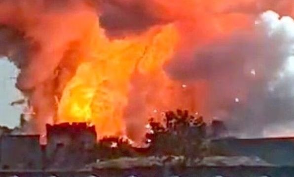 Ινδία: Έκρηξη σε βιομηχανία στοιχίζει τη ζωή σε 17 ανθρώπους