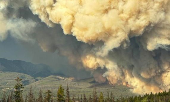 Καναδάς: Πώς μια 18χρονη έσωσε πεζοπόρους στη διαδρομή εκκένωσης από πυρκαγιά