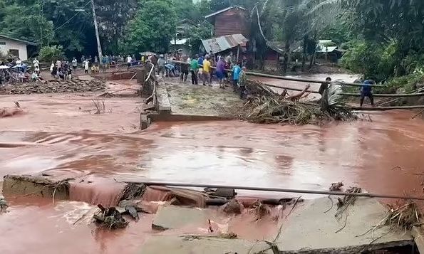 Ταϊλάνδη: Πέντε άνθρωποι έχασαν τη ζωή τους σε κατολίσθηση στο νησί Πουκέτ