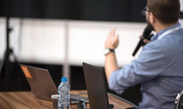 Φρένο στο brain drain με απόκτηση διδακτικής εμπειρίας νέων επιστημόνων στα ελληνικά ΑΕΙ