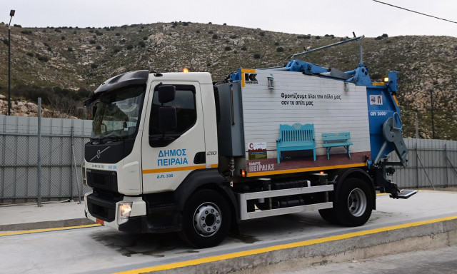 Βιασμός μέσα σε απορριμματοφόρο - Πρωτοφανές περιστατικό στον δήμο Πειραιά