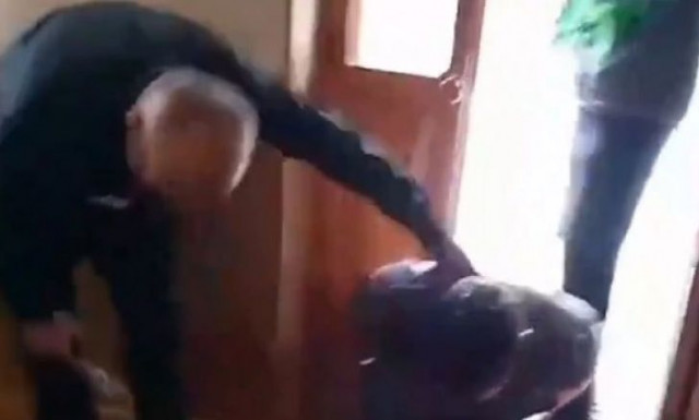 Χάος σε ρωσική φυλάκη: Κρατούμενοι πήραν ομήρους και σκότωσαν φύλακες