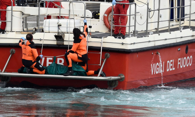 Ναυάγιο στη Σικελία: Τι μας διδάσκει η βύθιση του ιστιοφόρου που κατέληξε σε τραγωδία