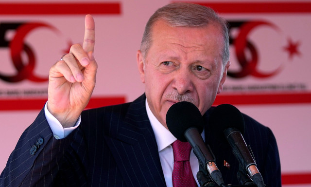 Ερντογάν: «Πρέπει να έχουμε ισχυρό ναυτικό για τη Γαλάζια Πατρίδα μας - Οι φίλοι μας ζηλεύουν»