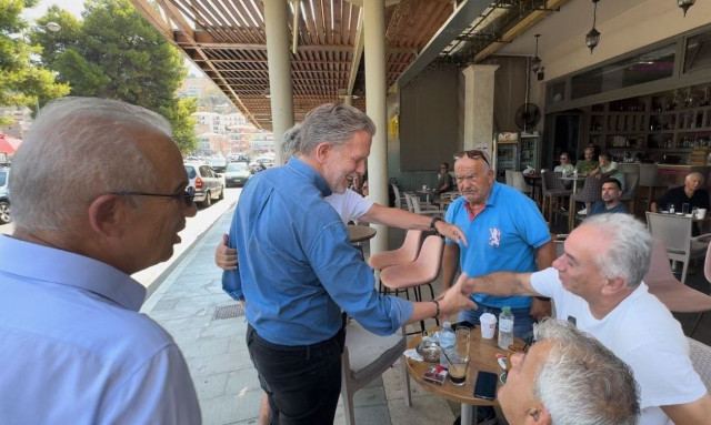 «Σχέδιο, ενότητα, νίκη» το τρίπτυχο Γερουλάνου, για την επόμενη μέρα στο ΠΑΣΟΚ