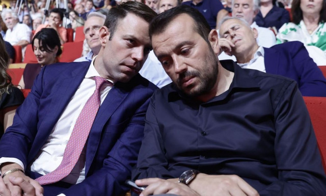 Ολικό λίφτινγκ στην Κ.Ο του ΣΥΡΙΖΑ: Επικεφαλής ο Νίκος Παππάς - Σε κλίμα έντασης η συνεδρίαση