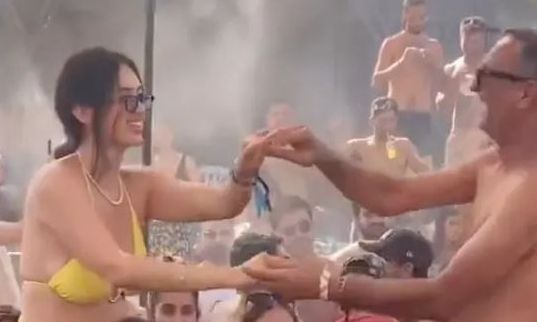 Νόα Αργκαμάνι: Το ξέφρενο πάρτι που έκανε η πρώην αιχμάλωτη της Χαμάς για να «γιορτάσει τη ζωή»