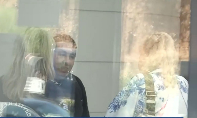 Χαλκιδική: Ένταση ανάμεσα στον πατέρα του 19χρονου και στη δήμαρχο Κασσάνδρας