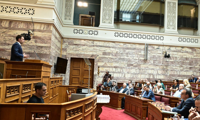 «Παρών» με Zoom o Κασσελάκης στη συνεδρίαση της ΚΟ του ΣΥΡΙΖΑ