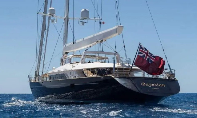 Νέο θρίλερ με το Bayesian: Μάχη για να απομακρυνθούν χιλιάδες λίτρα καυσίμου - Κίνδυνος ρύπανσης