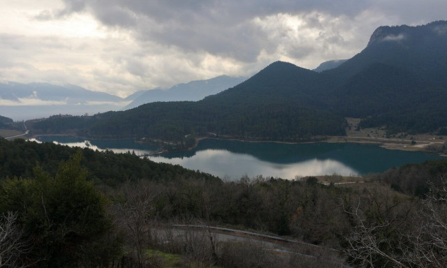 Καιρός: Εβδομάδα αστάθειας και… κανονικών θερμοκρασιών – Πού θα βρέξει την Τρίτη