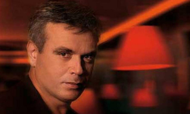 Δύσκολες ώρες για τον Μανώλη Λιδάκη - Νοσηλεύεται στο νοσοκομείο