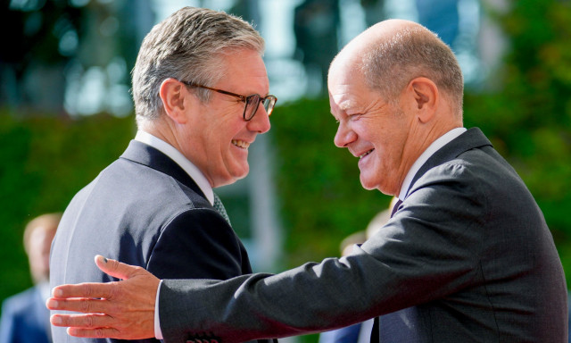 Βερολίνο: Ιστορική συνάντηση Στάρμερ - Σολτς για την επανεκκίνηση των σχέσεων μετά το Brexit