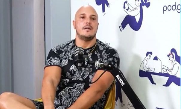 Άκης Δείξιμος: «Την έπιασα στο σπίτι μας με άλλον και έσπασα την πόρτα, αντέδρασα άσχημα»