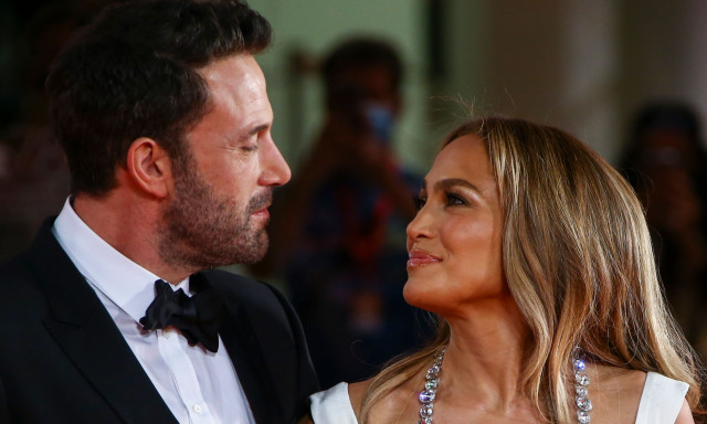 Τζένιφερ Λόπεζ: Αντάλλαξε χριστουγεννιάτικα δώρα με τον Μπεν Άφλεκ