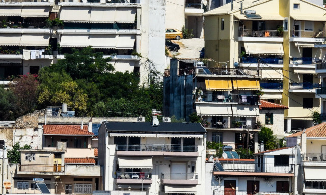 Μπαράζ αλλαγών στις μεταβιβάσεις ακίνητων - Ρυθμίσεις και για το κτηματολόγιο