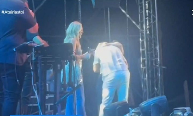 Νατάσα Θεοδωρίδου: Πρόταση γάμου στη συναυλία της