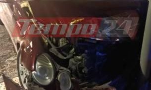 Πάτρα: Ταξί «καρφώθηκε» σε κολώνα