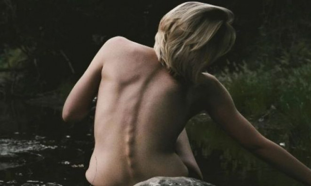 Μουσείο καλεί τους επισκέπτες να βγάλουν τα ρούχα τους και να απολαύσουν έκθεση που είναι αφιερωμένη