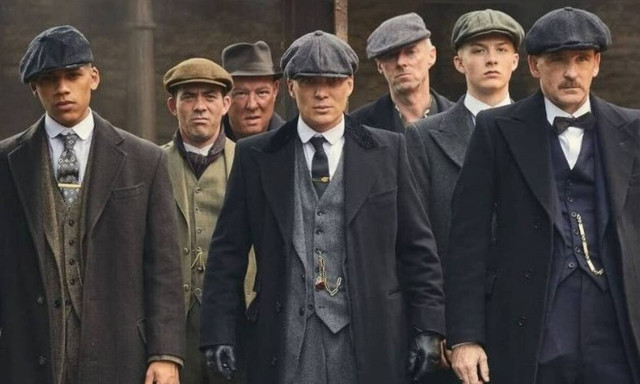 Ο Μπάρι Κίογκαν στο καστ της ταινίας «Peaky Blinders»