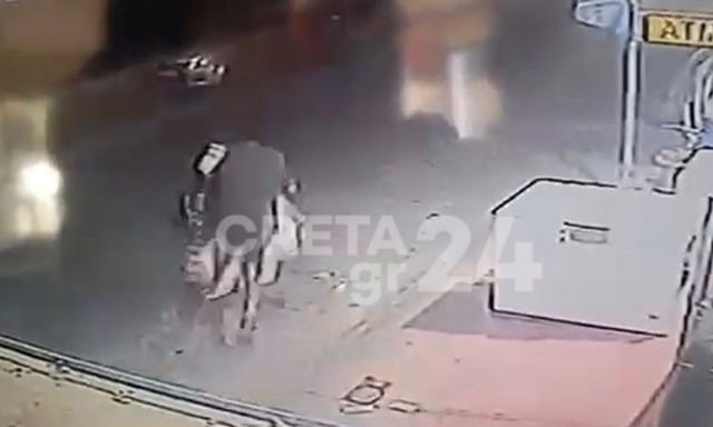 Κρήτη: Άγνωστος έσπασε τζαμαρία σούπερ μάρκετ και έκλεψε ξυστά