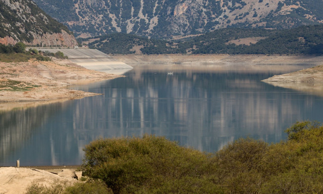 Εφιαλτικές προβλέψεις για τη λειψυδρία στην Ελλάδα - Ποιες περιοχές κινδυνεύουν - Κάθε σταγόνα μετρά