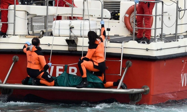 Σικελία-Ναυάγιο: Μέλος του πληρώματος κατέθεσε ότι σήμανε συναγερμό και ξύπνησε τον καπετάνιο