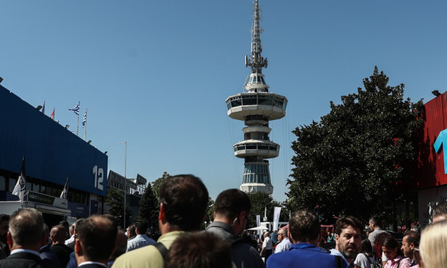 ΔΕΘ: Κλειδώνουν μέσα στην εβδομάδα τα μέτρα για έκτακτο επίδομα, στέγη, δημογραφικό και ασφαλιστικό